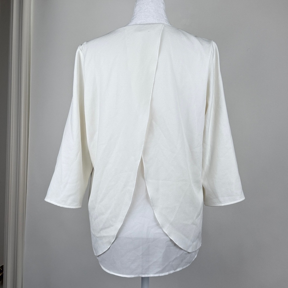 Cooper & Ella White Lined V-Neck 3/4 Sleeve Split Back Blouse Top Small - Picture 6 of 10